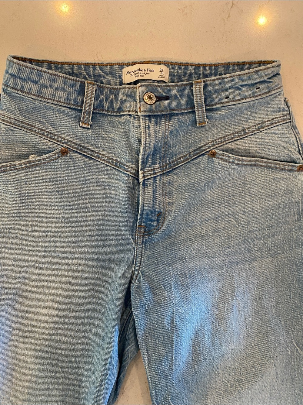 Abercrombie & Fitch Light Wash High-Rise Women’s Jeans